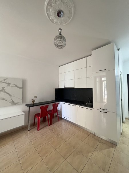 Durres, shitet apartament 1+1+Ballkon Kati 3, 70 m² 145.000 € 