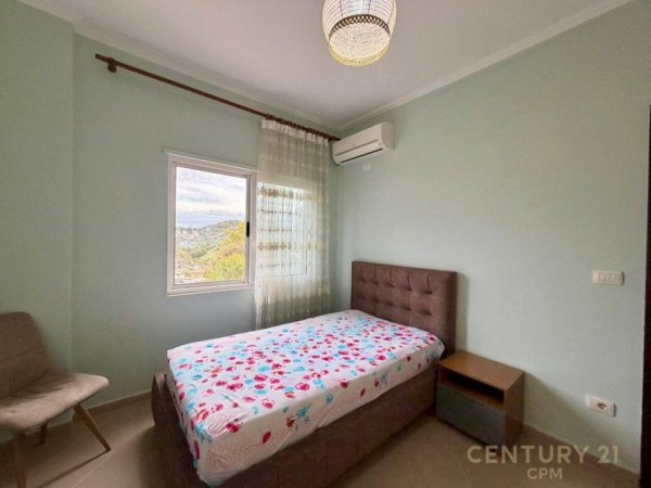 Tirane, shitet apartament 2+1+Ballkon Kati 4, 100 m² (liqeni i thate)