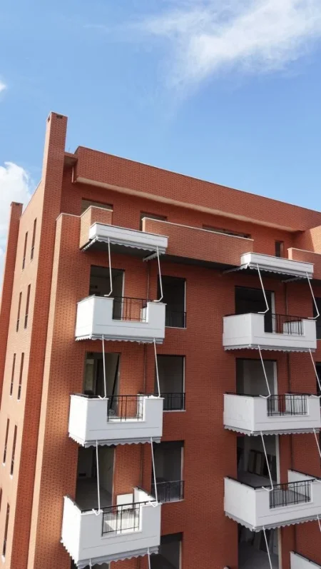 Tirane, jepet me qera 2+1+Ballkon , 95 m² 1.000 € (Delijorgji)