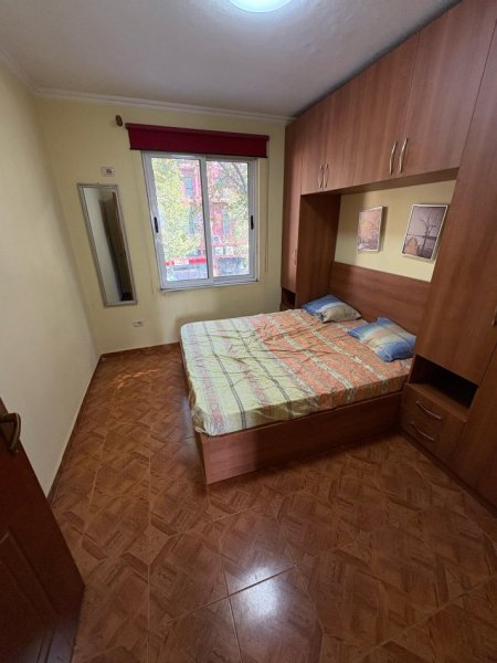 Tirane, shitet 1+1 Kati 2, 45 m² 130.000 € (Rruga e Kavajes)