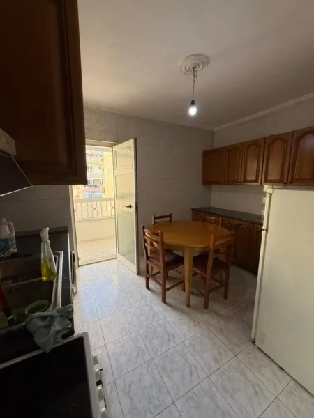 Tirane, shitet apartament 3+1 Kati 6, 127 m² 209.000 € (Rruga Dritan Hoxha)