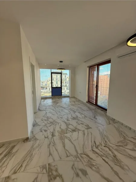 Tirane, jepet me qera ambjent biznesi , 80 m² 1.200 € (Rruga e Kavajes)