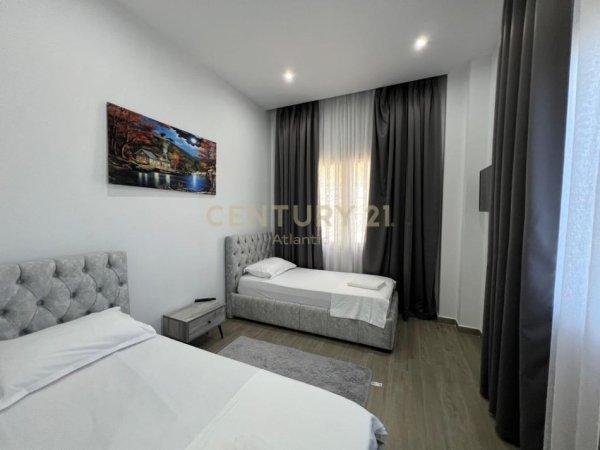 Durres, jepet me qera hotel Kati 2, 1.800 m² 3.500 € (Shijak)