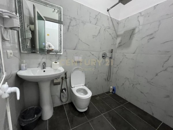 Durres, jepet me qera hotel Kati 2, 1.800 m² 3.500 € (Shijak)