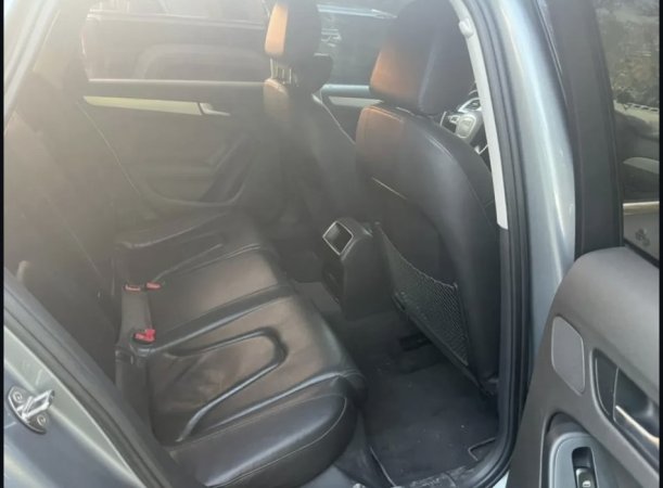 Kavaje, shes makine Audi Benzin, gri e erret automatik Klima 192.000 km 6.200 €