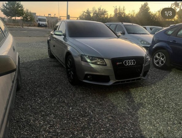 Kavaje, shes makine Audi Benzin, gri e erret automatik Klima 192.000 km 6.200 €