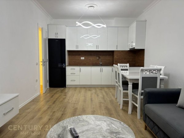 Tirane, jepet me qera apartament 2+1+Ballkon Kati 2, 86 m² 450 € (qtu)