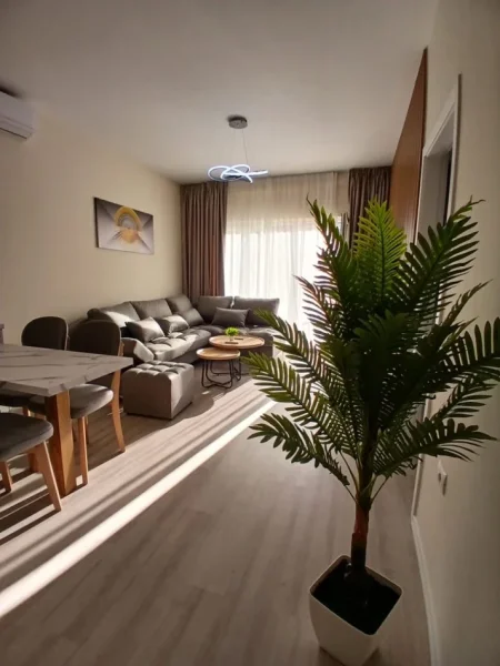 Tirane, jepet me qera apartament 2+1 Kati 4, 78 m² 800 € (Zogu i Zi)