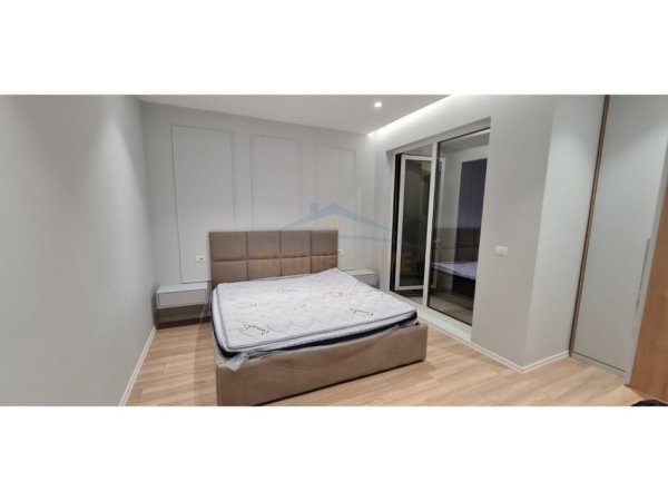 Tirane, jepet me qera apartament 2+1+Ballkon Kati 2, 105 m² 800 € (Rezidenca Marga),Rruga Jordan Misja