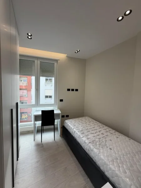 Tirane, jepet me qera apartament 2+1 Kati 4, 90 m² 800 € (Sophie Caffe Ali Demi)