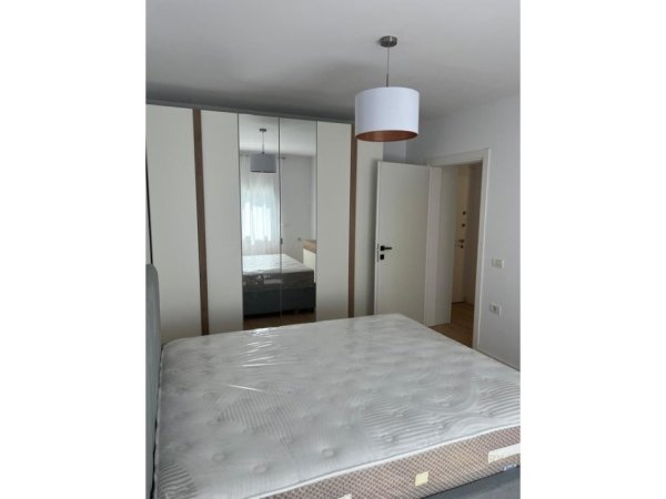 Tirane, jepet me qera apartament 2+1 Kati 2, 89 m² 850 € (Bulevardi Zogu 1)