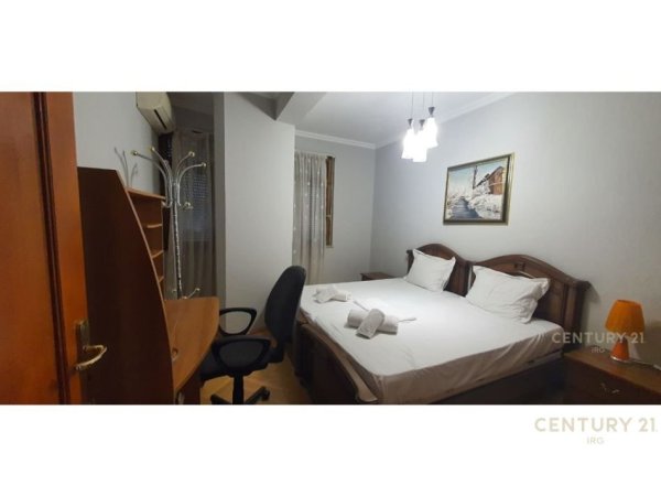 Tirane, shitet apartament 3+1 Kati 5, 108 m² 270.000 € (Qender)