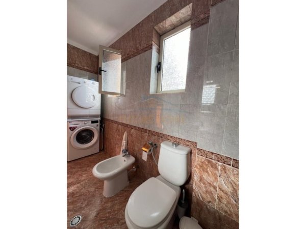 Durres, shitet apartament 3+1 Kati 6, 168 m² 295.000 € (GJYKATA,DURRES)