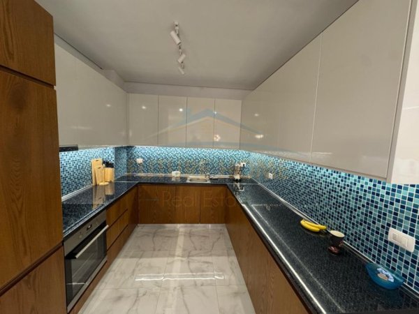 Durres, shitet apartament 2+1+Ballkon Kati 2, 105 m² 300.000 € (SAN PIETRO , GJIRI I LALEZIT)