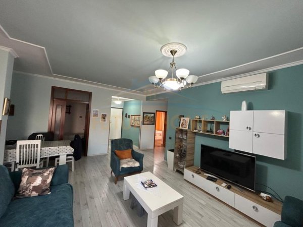 Durres, shitet apartament 3+1 Kati 5, 135 m² 160.000 € (PRANE ISH RAJONIT ,DURRES)