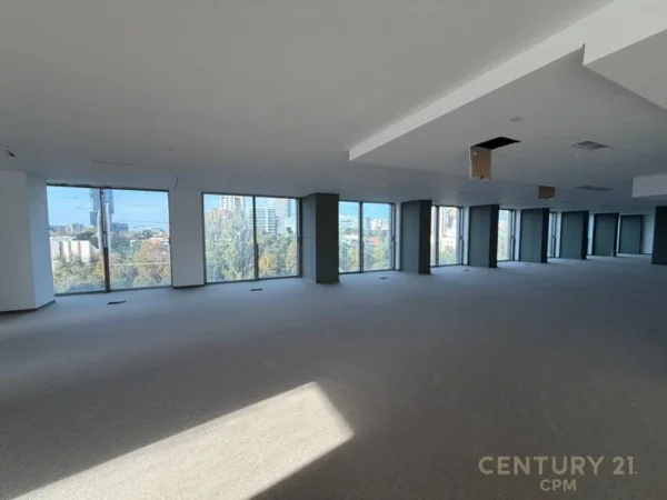 Tirane, jepet me qera zyre Kati 5, 1.546 m² (Downtown)