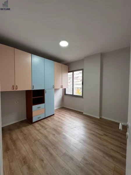 Tirane, shitet apartament 2+1 Kati 3, 79 m² 125.000 € (Yzberisht)