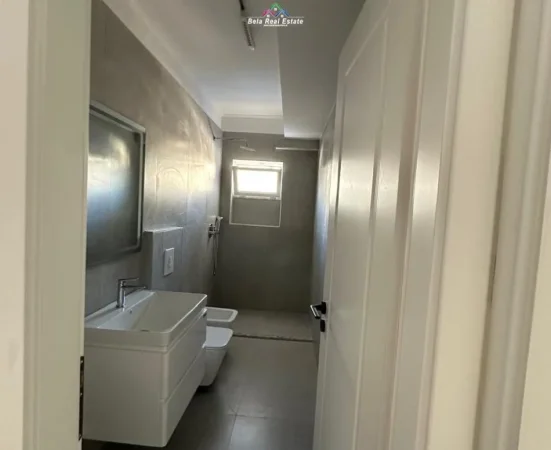 Tirane, shes apartament 1+1+Ballkon Kati 4, 52 m² 95.000 € (Rruga Kongresi i Manastirit)