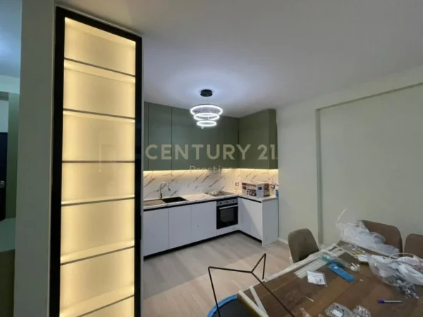 Tirane, jepet me qera apartament 2+1+Aneks+Ballkon Kati 2, 113 m² 1.200 € 