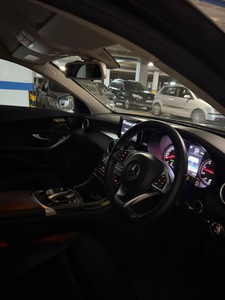 Tirane, shitet makine C class Nafte, 2.2, 190.000 km 6.000 €