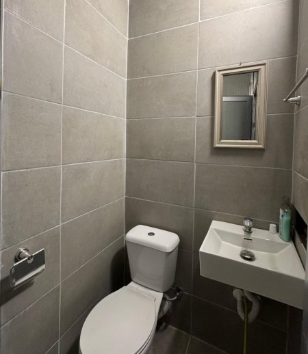 Tirane, jepet me qera ambjent biznesi Kati 0, 30 m² 400 € (Irfan Tomini)