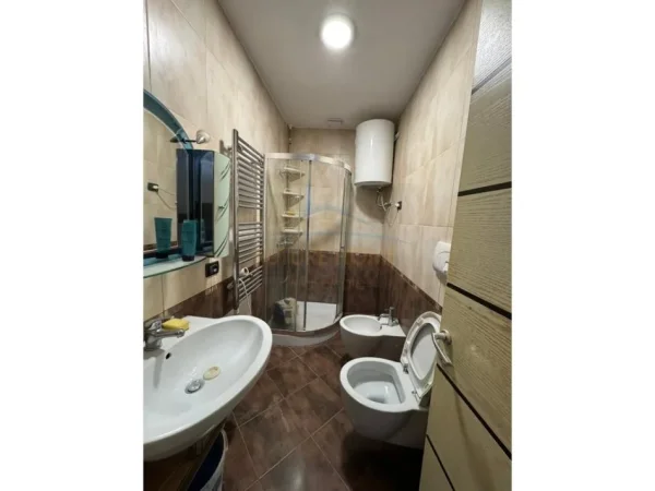 Tirane, shitet apartament 2+1 Kati 2, 110 m² 198.000 € (OXHAKU)