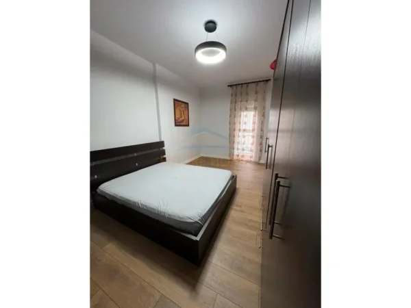 Tirane, shitet apartament 2+1 Kati 2, 110 m² 198.000 € (OXHAKU)