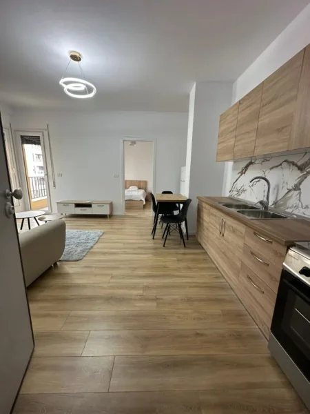 Tirane, jepet me qera apartament Kati 3, 65 m² 600 € (Rruga Qemal Stafa)