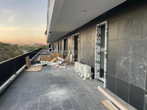 Tirane, jepet me qera apartament 2+1+Aneks+Ballkon Kati 2, 117 m² 1.300 € 