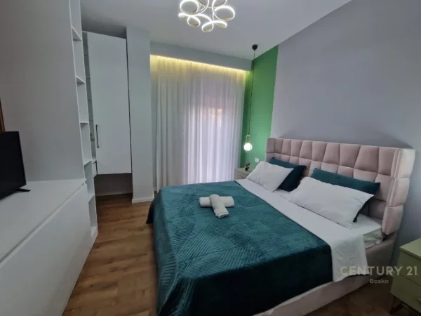Tirane, shes apartament 1+1+Aneks+Ballkon Kati 1, 88 m² 195.000 € 