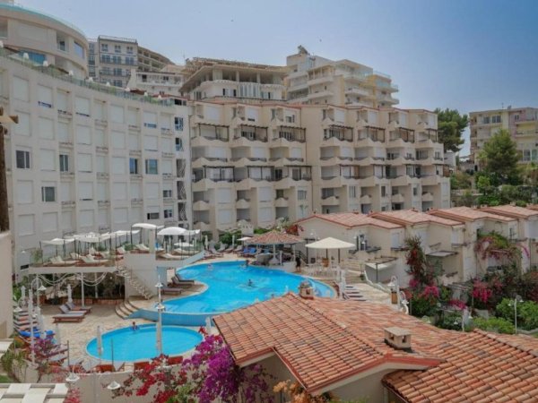 Sarande, shitet apartament 1+1+Ballkon Kati 2, 68 m² 180.000 € (Sarande, Kompleksi Bougainville Bay)