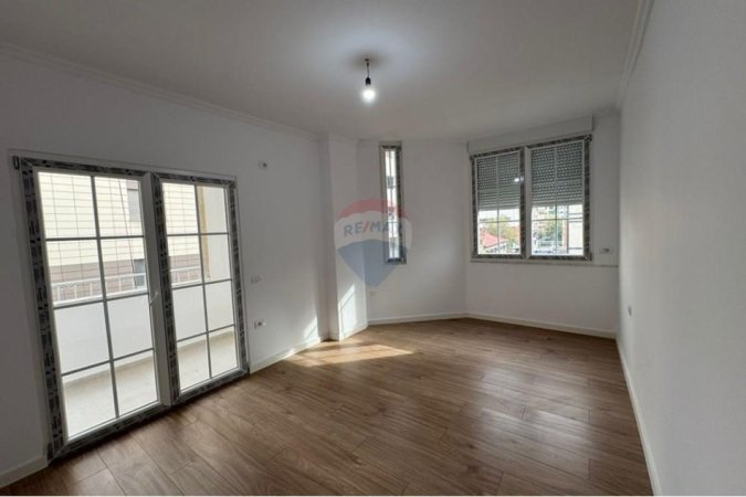 Tirane, shitet apartament 2+1 , 77 m² 255.000 € (Rruga e Bogdaneve)