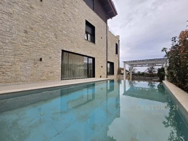 Tirane, shes Vile 3 Katshe Kati 4, 450 m² (Secret Garden Residence)