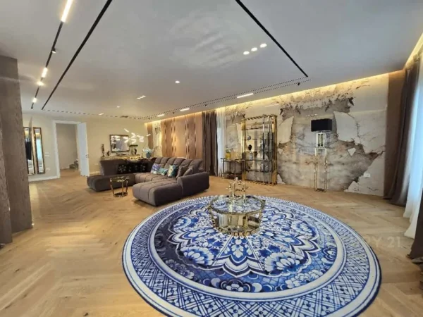 Tirane, shes Vile 3 Katshe Kati 4, 450 m² (Secret Garden Residence)