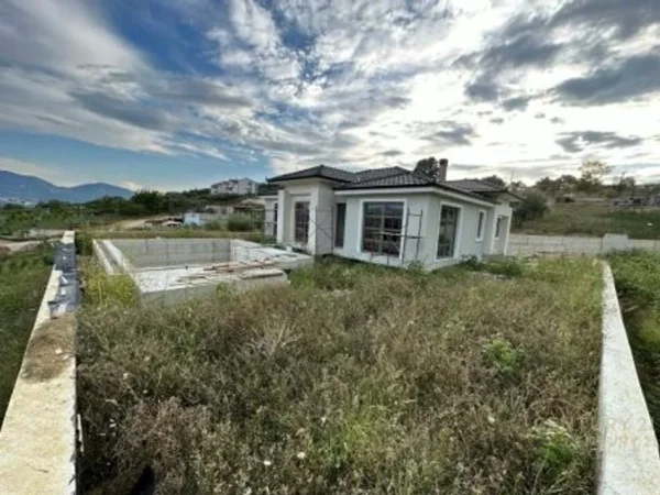 Tirane, shes Vile 1 Katshe Kati 1, 415 m² 800.000 € 