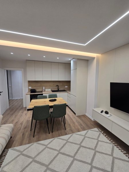 Tirane, jepet me qera apartament 2+1 , 80 m² 800 € 