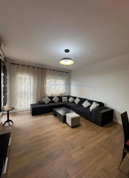 Tirane, shitet apartament 2+1 Kati 2, 110 m² 198.000 € (Oxhaku)