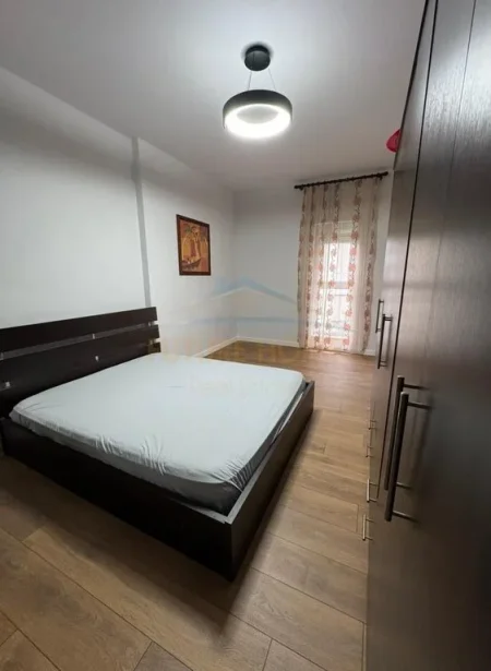 Tirane, shitet apartament 2+1 Kati 2, 110 m² 198.000 € (Oxhaku)