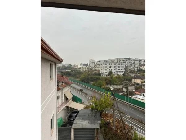 Tirane, shes Vile 3 Katshe Kati 4, 580 m² 900.000 € 