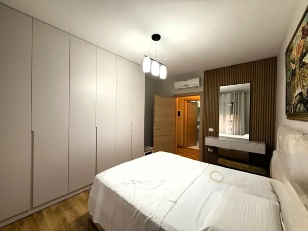 Tirane, jepet me qera apartament 2+1 Kati 2, 116 m² 1.200 € (KOMPLEKSI DELIORGJI)