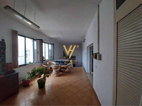 Tirane, jepet me qera ambjent biznesi Kati 0, 750 m² 4.700 € (SIRI KODRA)