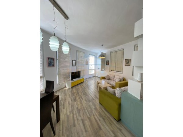 Tirane, jepet me qera apartament 3+1 Kati 1, 107 m² 600 € (Kodra e Diellit 1)