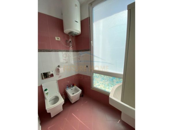 Tirane, jepet me qera apartament 3+1 Kati 1, 107 m² 600 € (Kodra e Diellit 1)