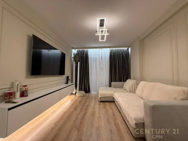 Tirane, shes apartament 2+1+Aneks+Ballkon Kati 1, 112 m² 