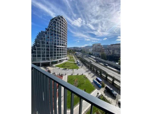 Tirane, jepet me qera apartament 2+1+Aneks+Ballkon Kati 4, 124 m² 1.300 € (Lake View)