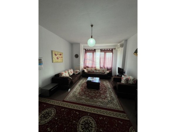 Tirane, jepet me qera apartament 1+1 Kati 7, 60 m² 550 € 