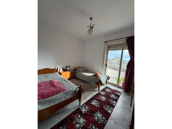 Tirane, jepet me qera apartament 1+1 Kati 7, 60 m² 550 € 
