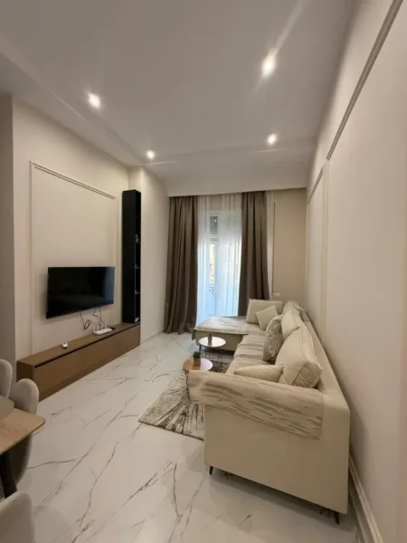 Tirane, jepet me qera apartament 2+1+Aneks+Ballkon , 80 m² 1.200 € (rruga e durresit)
