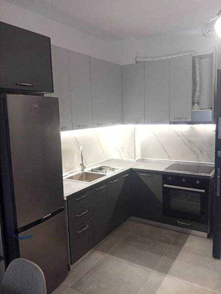 Jepet me Qera Apartament 1+1 ne 5 Maji afer me Cocordin,  450 €uro