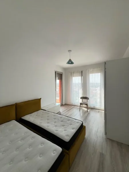 Tirane, jap me qera apartament 2+1+Ballkon Kati 6, 120 m² 850 € (Zog te Zi, prane Ring Center)